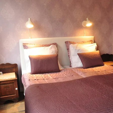 Chambres D'hotes La Reverie Couette-café *