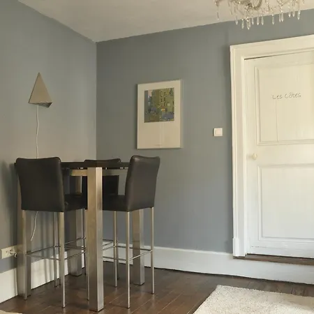 Couette-café Chambres D'hotes La Reverie