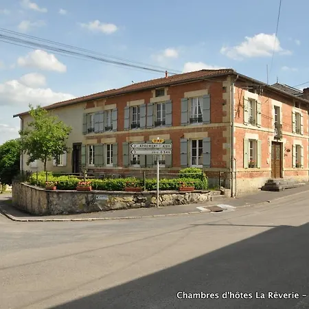 Chambres D'hotes La Reverie Couette-café *